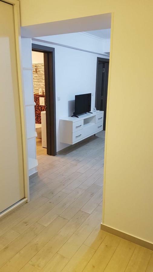 Tina Apartament 2 Craiova Exterior foto